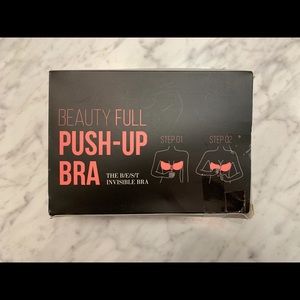 Strapless push up bra